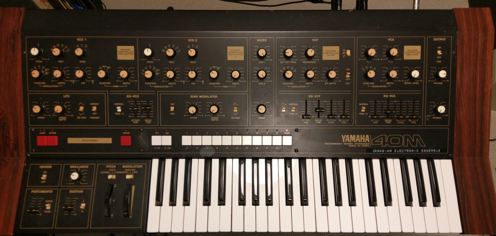 Yamaha CS-40M